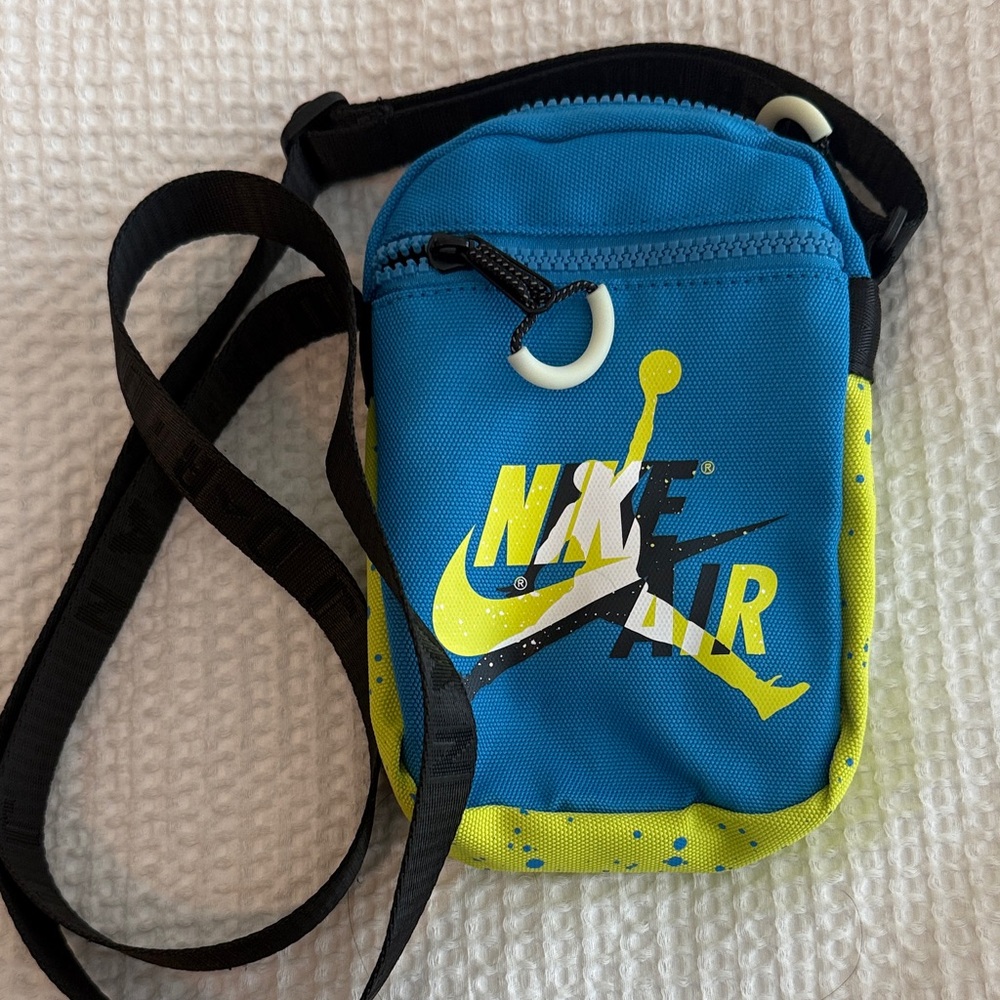 Nike Air Crossbody Bag